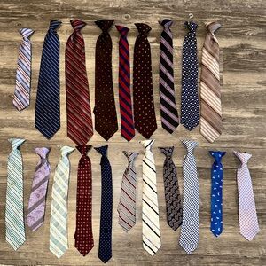 Lot of 25 Men’s Neck Ties Assorted Brands Striped Pattern Dress Tie Mix